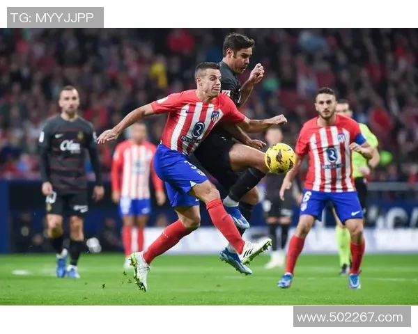 马拉加主场迎战拉斯,争夺西甲宝贵积分的激烈对决 马拉加主场迎战拉斯,争夺西甲宝贵积分的激烈对决