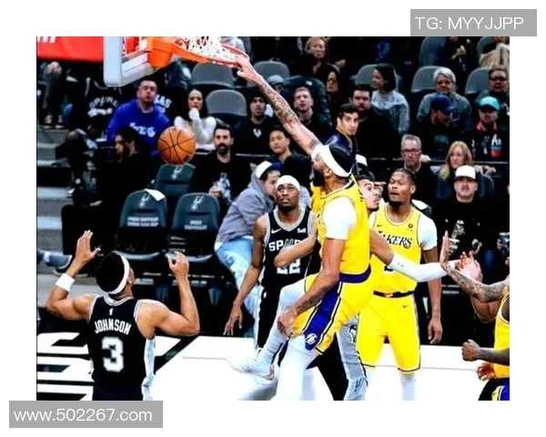 湖人对阵马刺精彩赛事在线直播全程回顾与分析