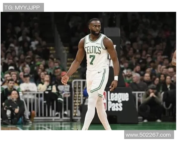 杰伦布朗的崛起与挑战：从新星到NBA顶尖球员的成长之路