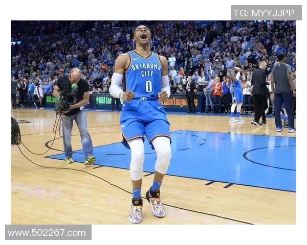 拉塞尔威斯布鲁克:从篮球天才到全能战士的辉煌之路 拉塞尔威斯布鲁克:从篮球天才到全能战士的辉煌之路